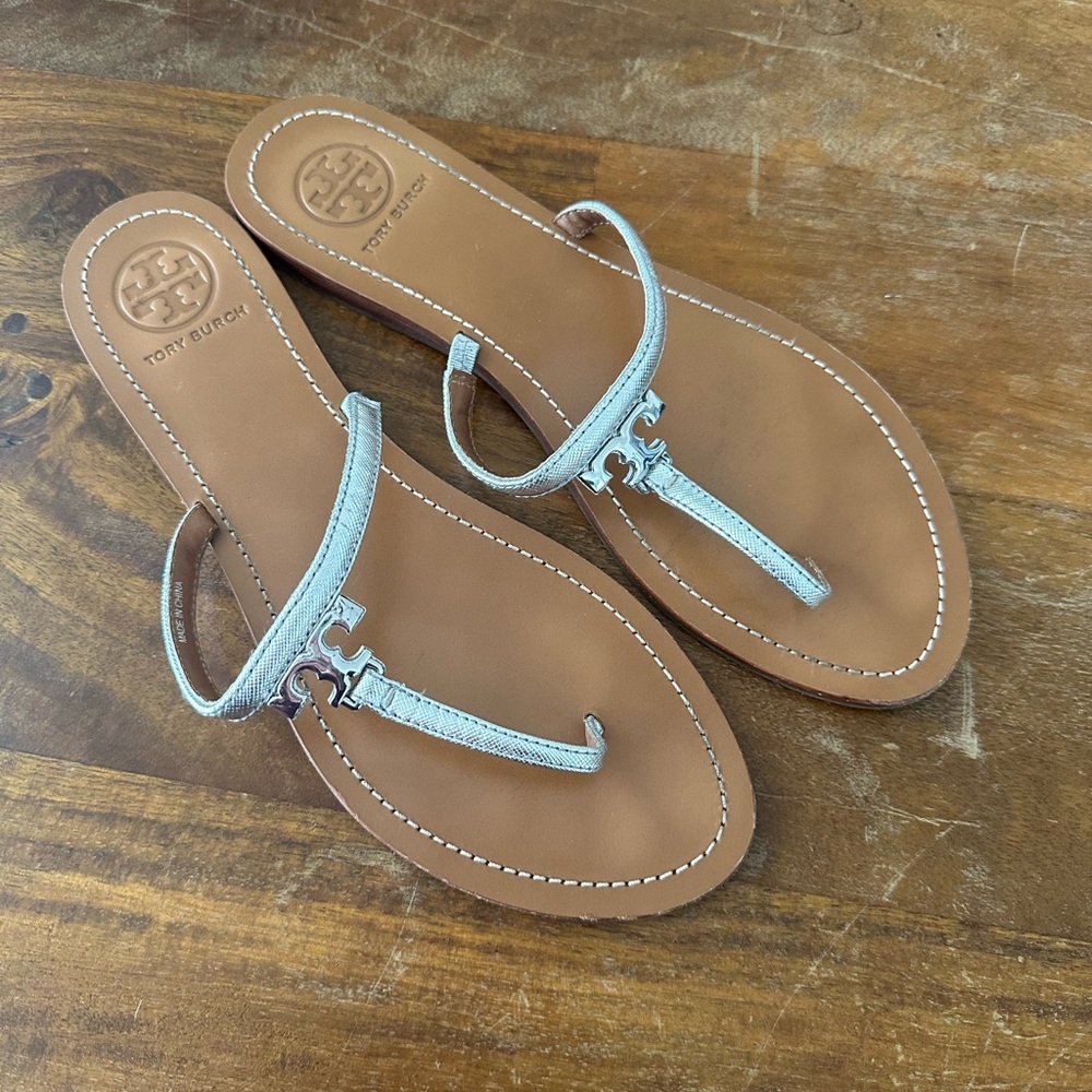 Tory Burch T-strap Silver‎ Leather Sandals Size 10